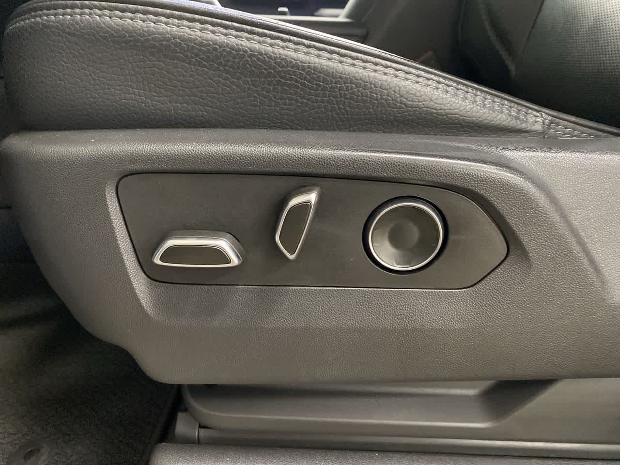 Thumbnail: 2024 GMC Sierra 2500 - 14