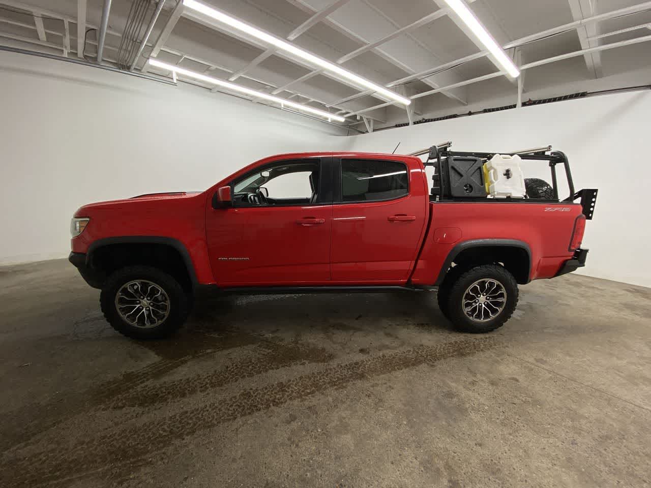 Thumbnail: 2018 Chevrolet Colorado - 3