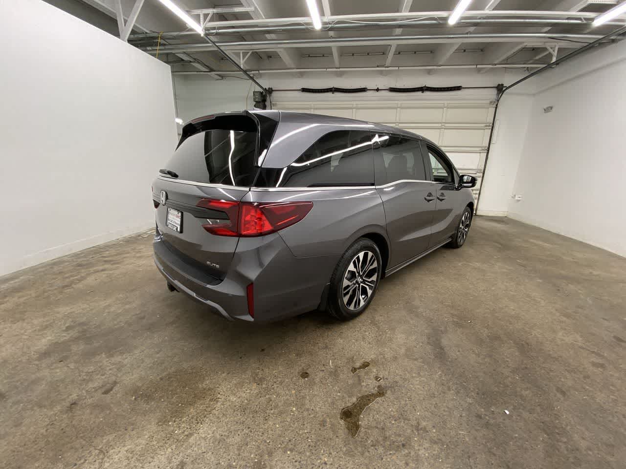 Thumbnail: 2026 Honda Odyssey - 6