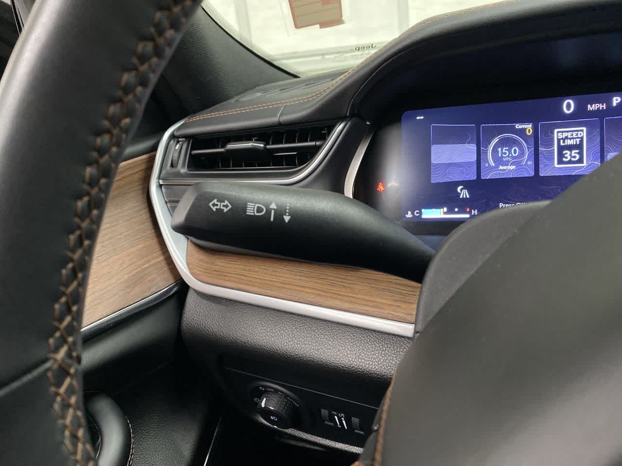 Thumbnail: 2023 Jeep Grand Cherokee - 24