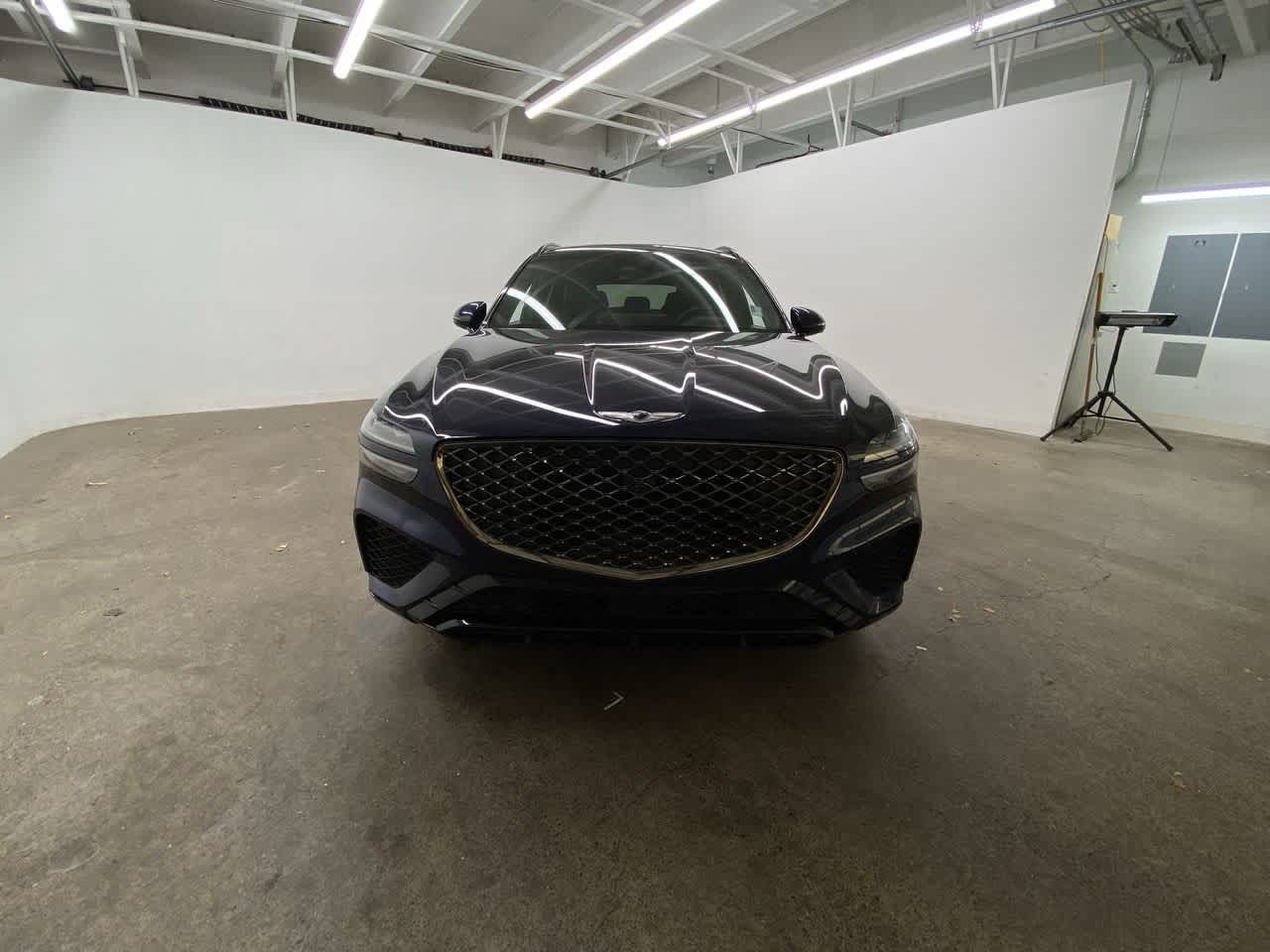 Thumbnail: 2022 Genesis GV70 - 9