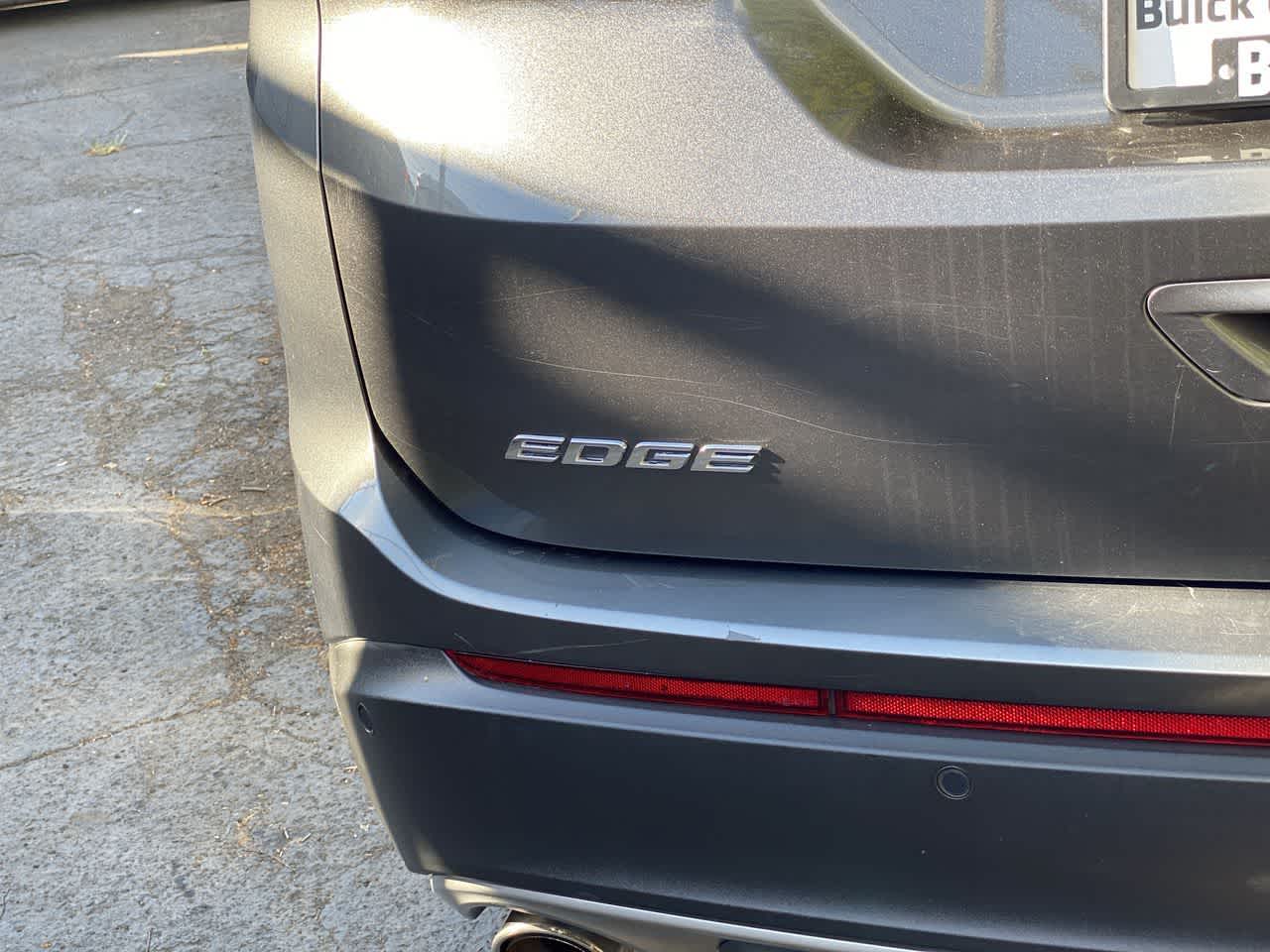 Thumbnail: 2017 Ford Edge - 10