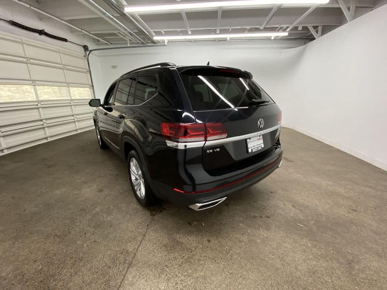 Thumbnail: 2021 Volkswagen Atlas - 4