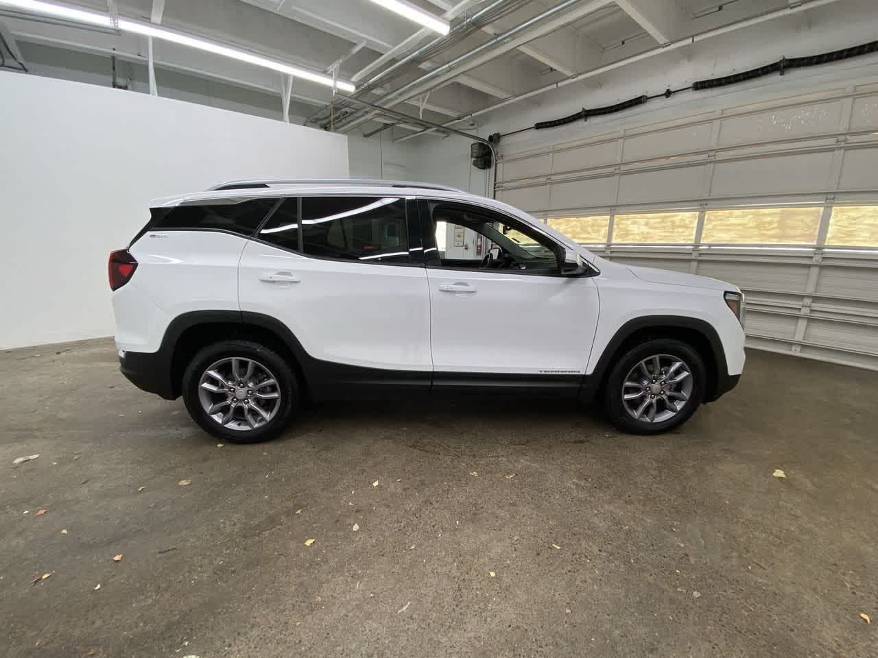 Thumbnail: 2023 GMC Terrain - 7