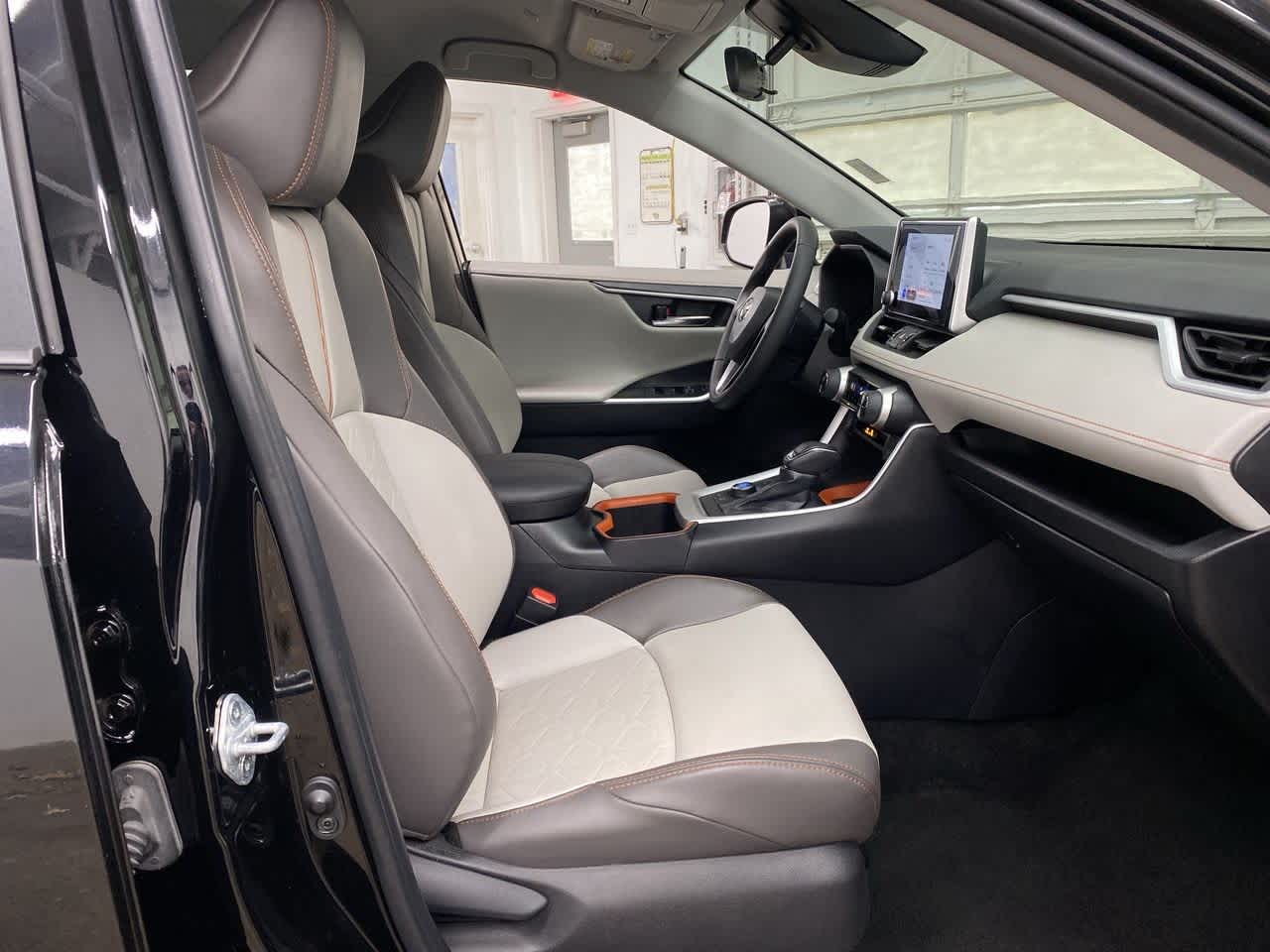 Thumbnail: 2024 Toyota RAV4 - 19