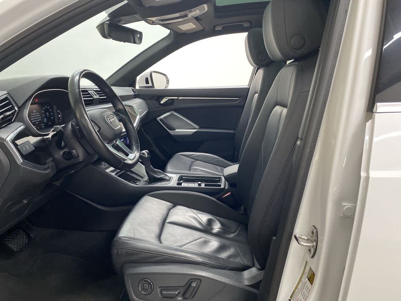 Thumbnail: 2024 Audi Q3 - 14