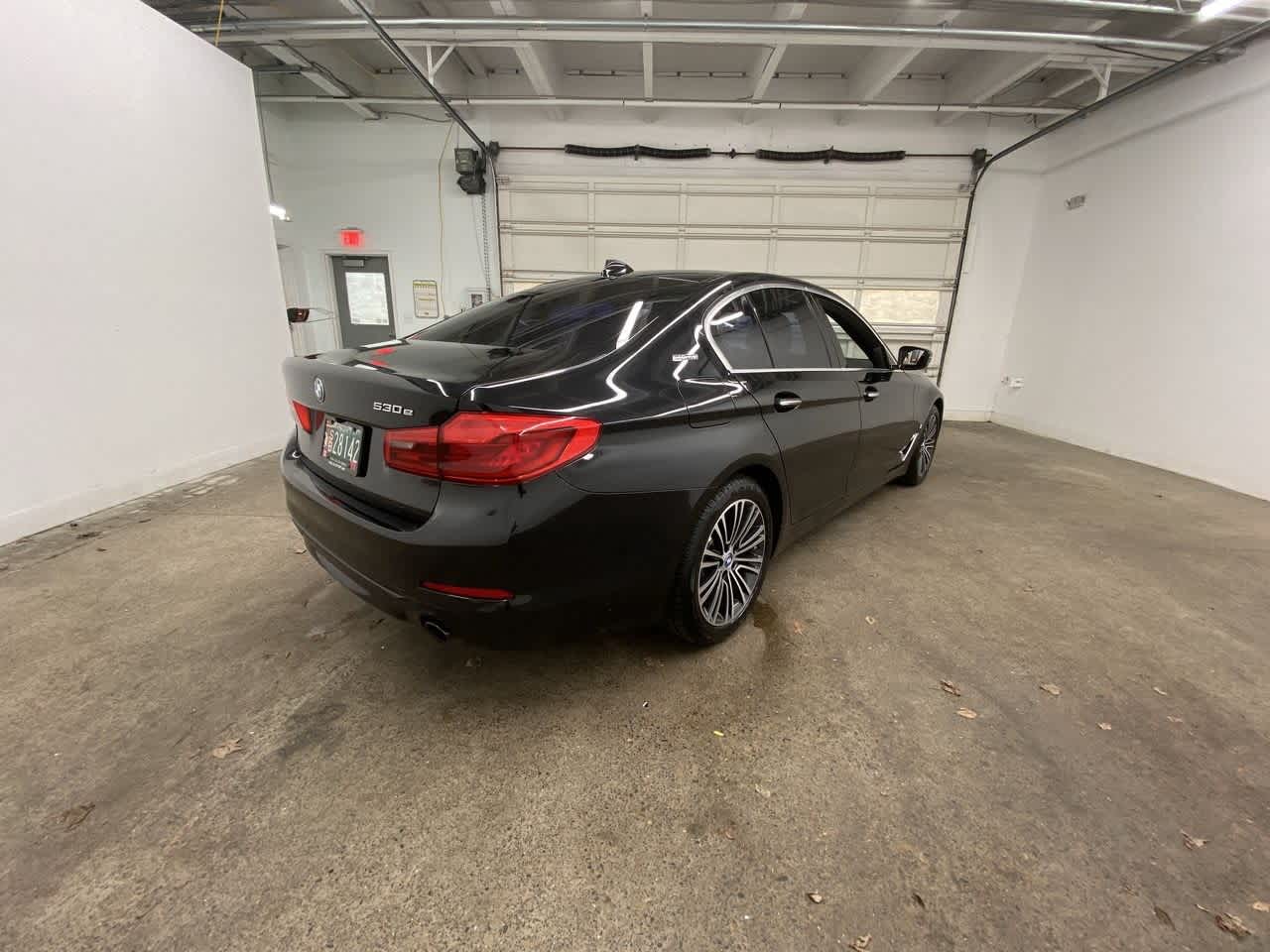 Thumbnail: 2018 BMW 5 Series - 6