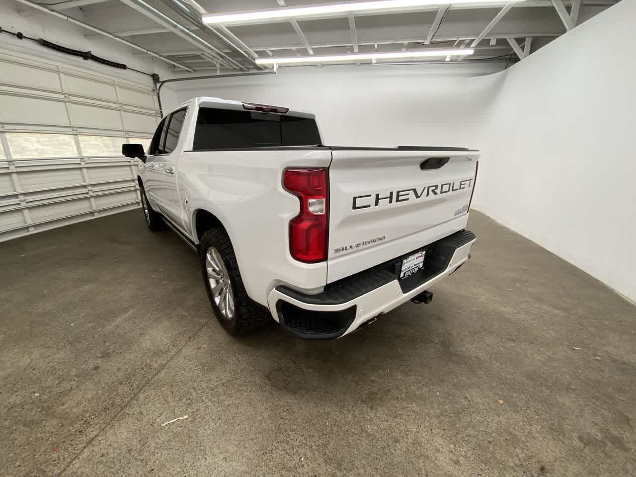 Thumbnail: 2021 Chevrolet Silverado 1500 - 4