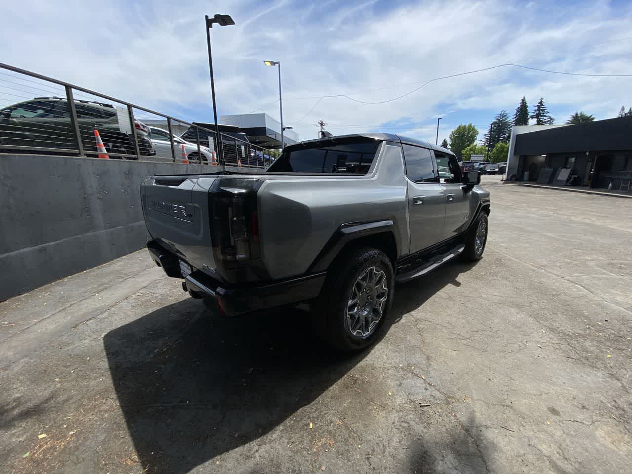 Thumbnail: 2025 GMC Hummer EV - 6