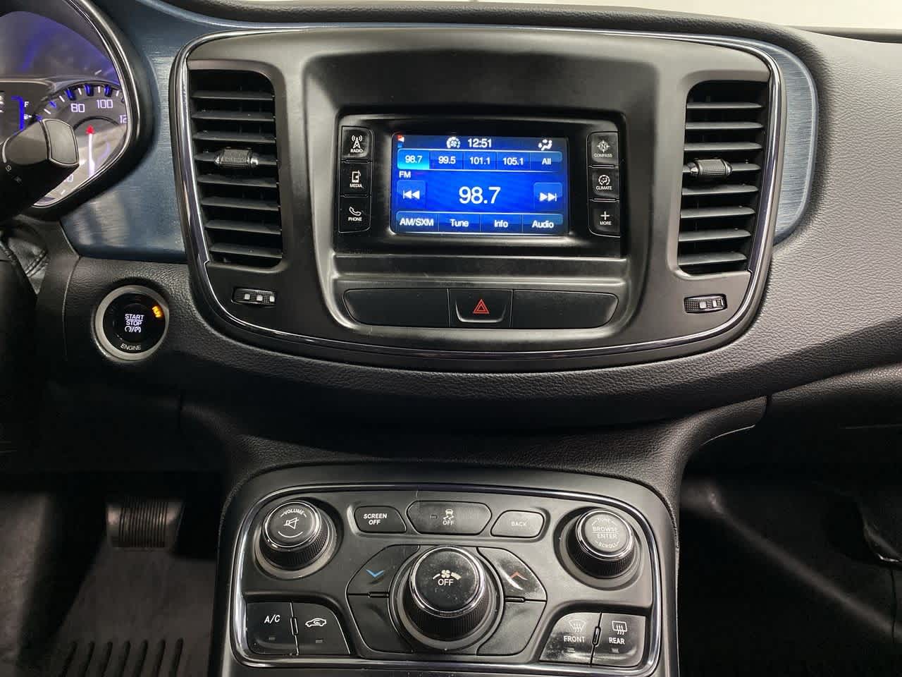 Thumbnail: 2015 Chrysler 200 - 25