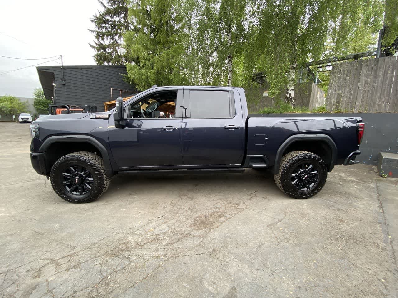 Thumbnail: 2024 GMC Sierra 2500 - 3