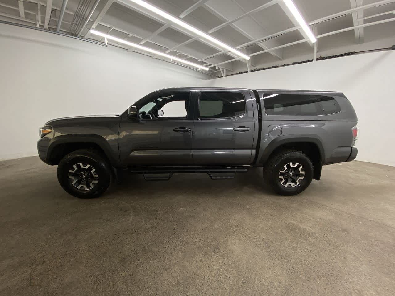 Thumbnail: 2020 Toyota Tacoma - 3