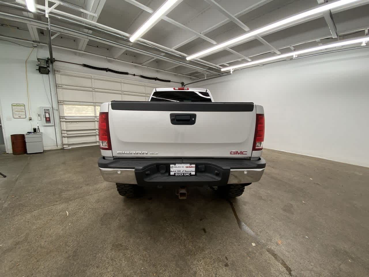 Thumbnail: 2010 GMC Sierra 2500 - 5