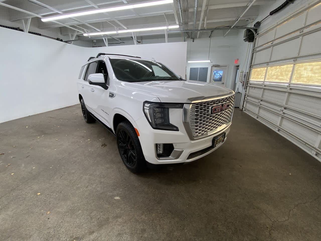 Thumbnail: 2022 GMC Yukon - 8