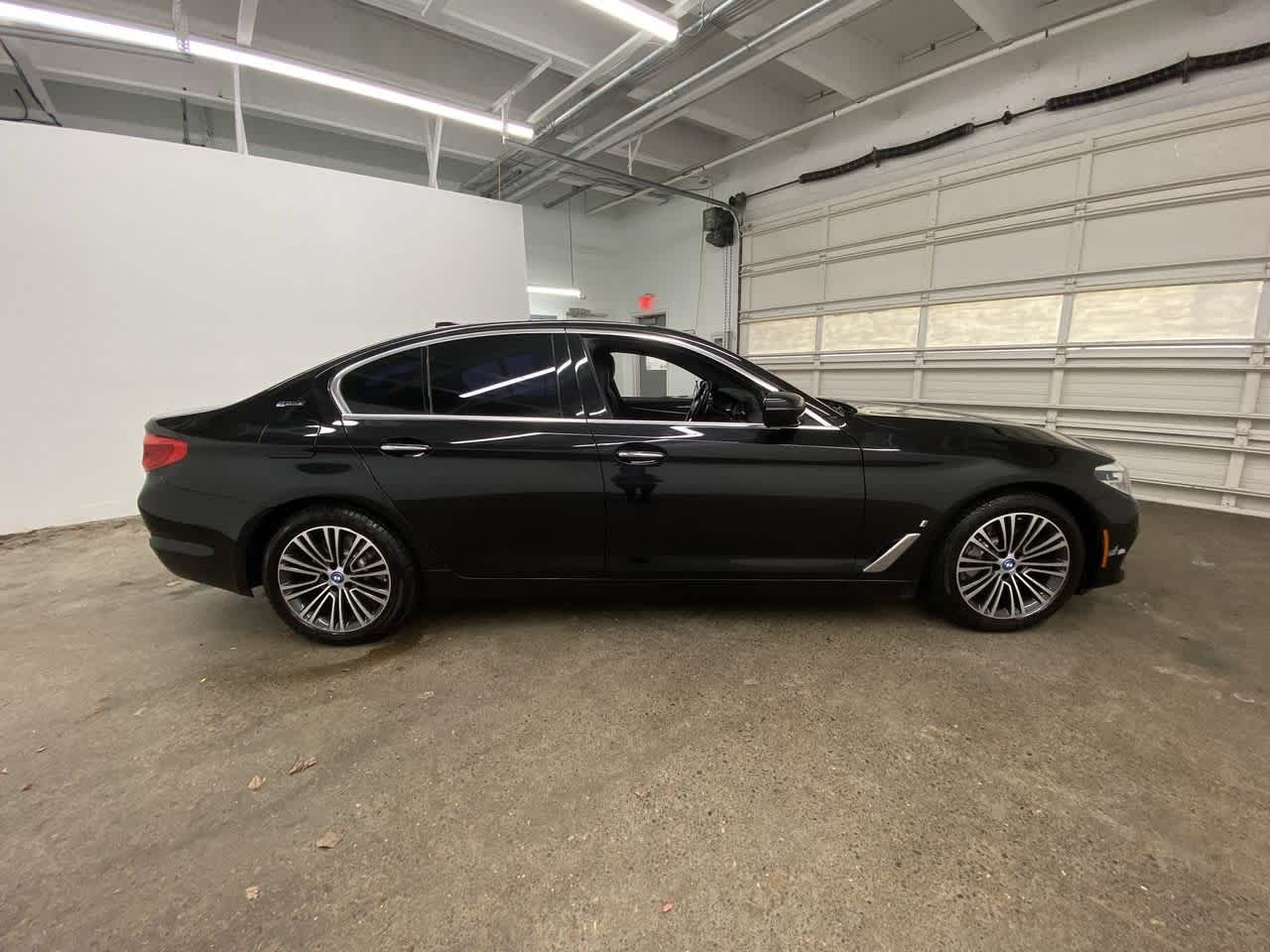 Thumbnail: 2018 BMW 5 Series - 7