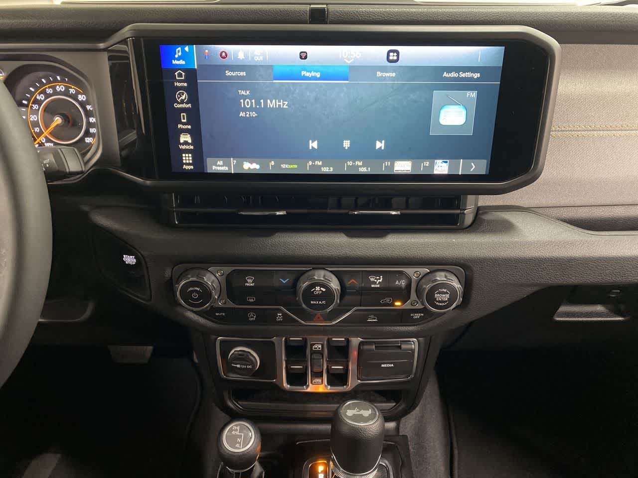 Thumbnail: 2025 Jeep Wrangler - 24