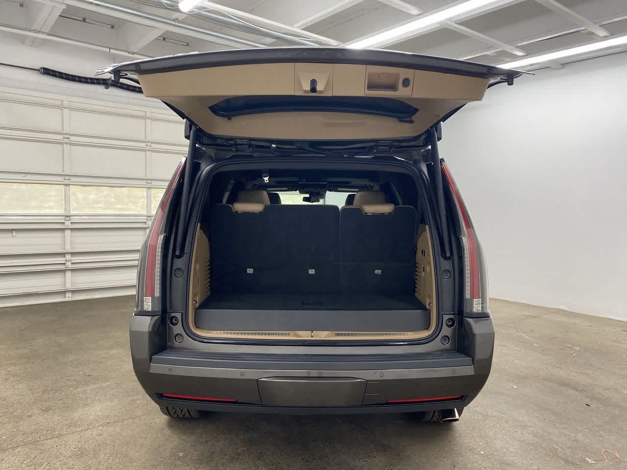 Thumbnail: 2020 Cadillac Escalade - 29