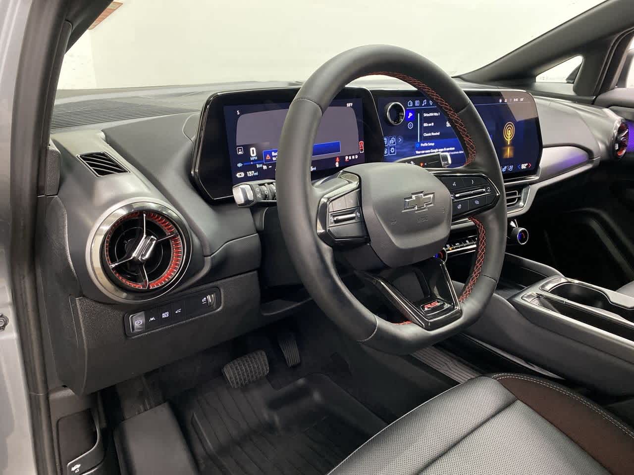 Used 2024 Chevrolet Equinox EV RS with VIN 3GN7DRRR2RS278873 for sale in Medford, OR