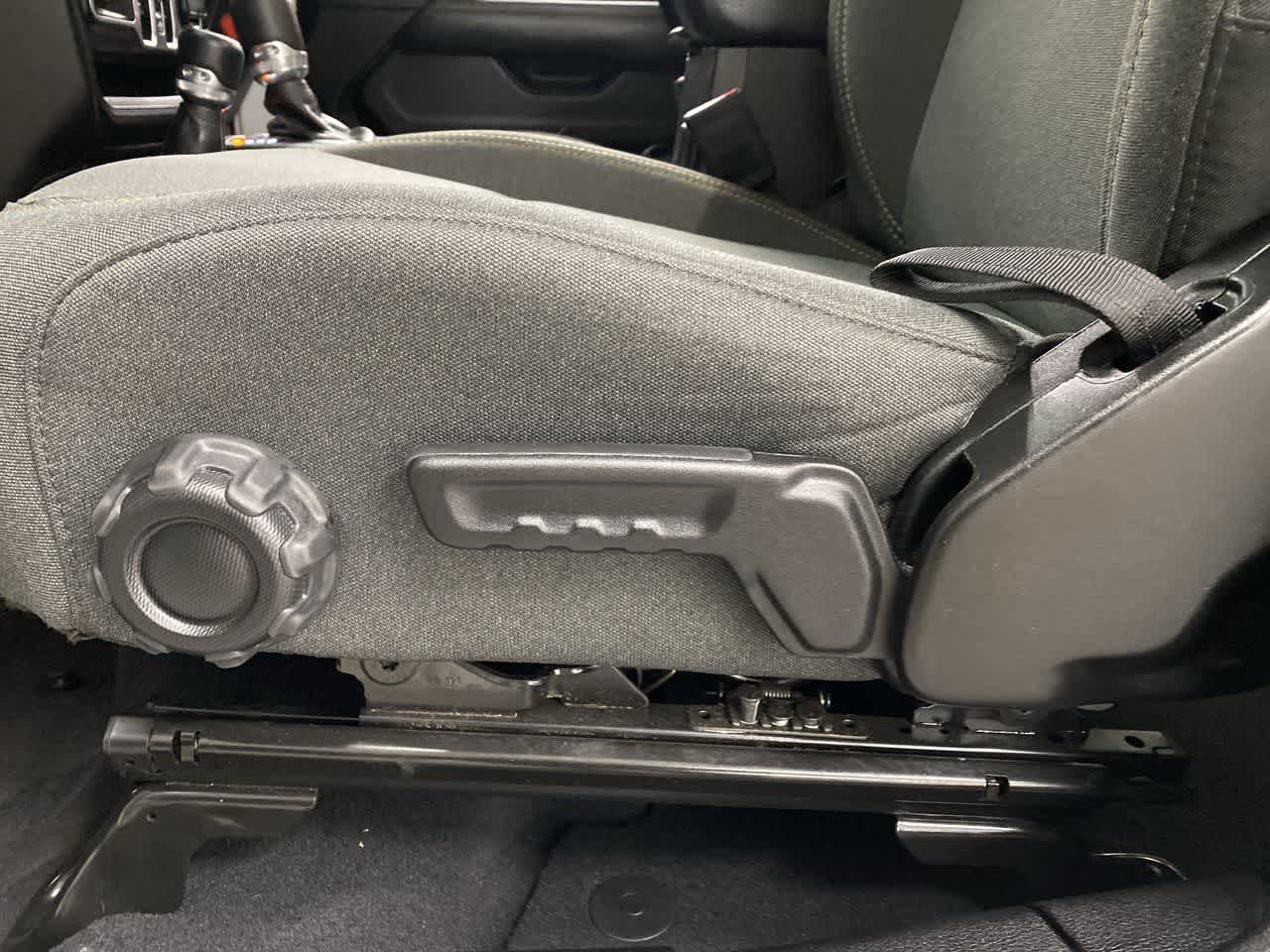 Thumbnail: 2025 Jeep Wrangler - 14