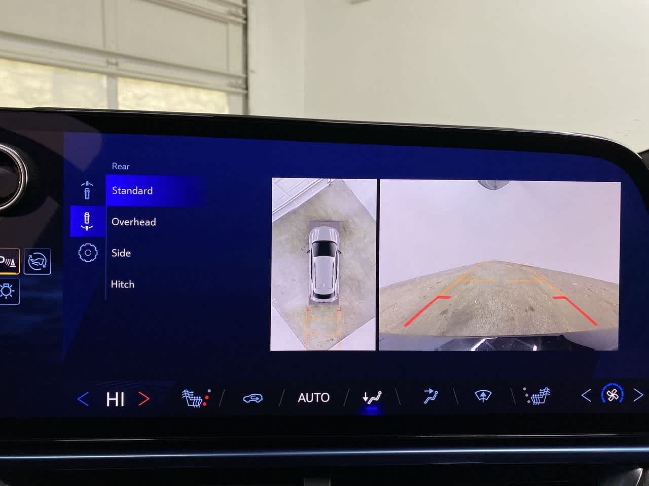 Thumbnail: 2025 Chevrolet Equinox - 25