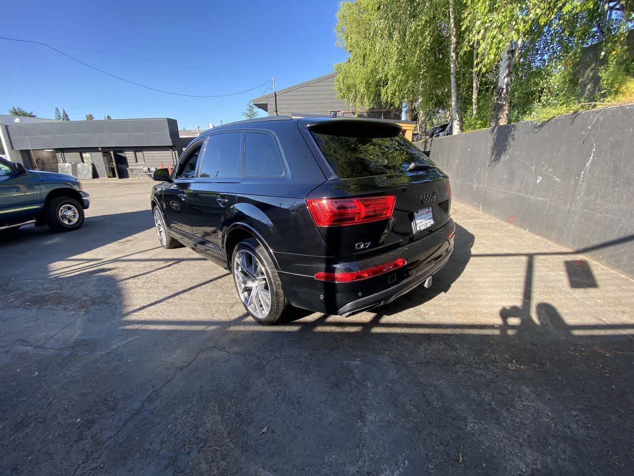 Thumbnail: 2019 Audi Q7 - 4