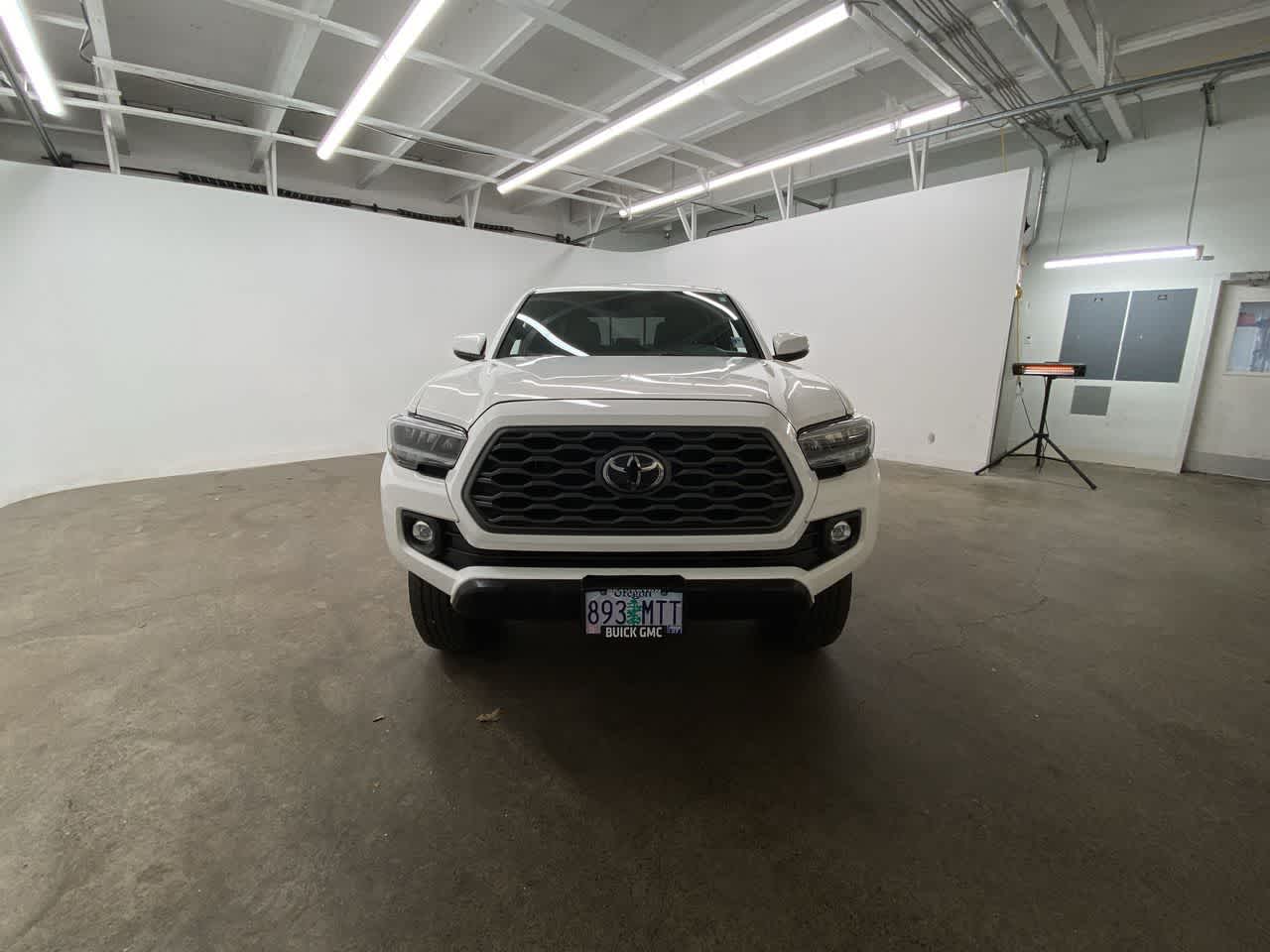 Thumbnail: 2021 Toyota Tacoma - 9
