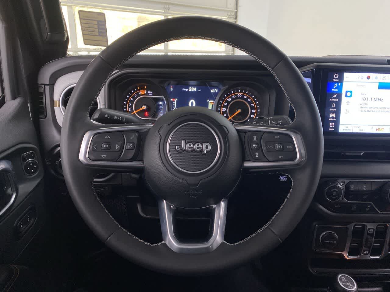 Thumbnail: 2025 Jeep Wrangler - 19