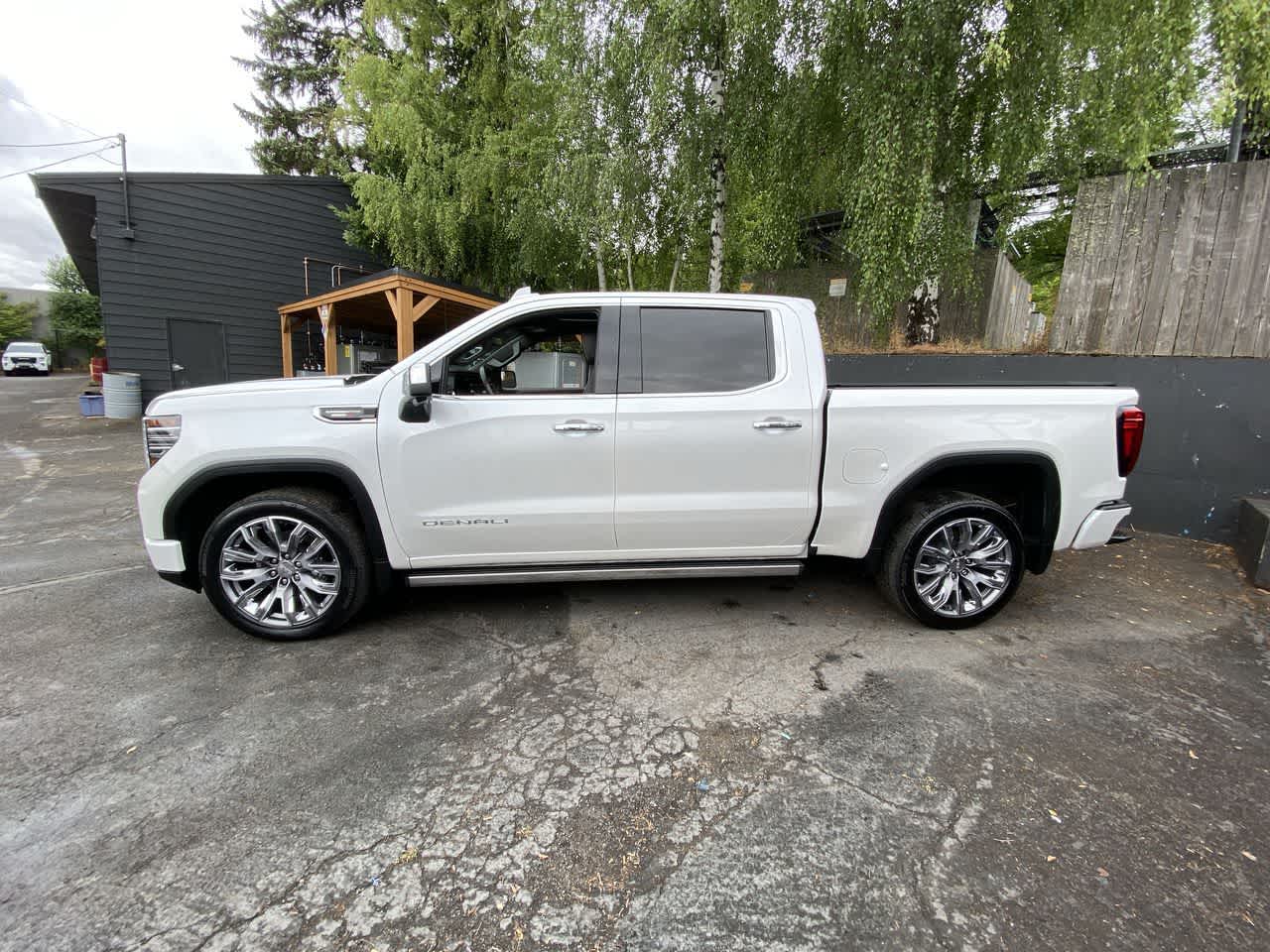 Thumbnail: 2024 GMC Sierra 1500 - 3