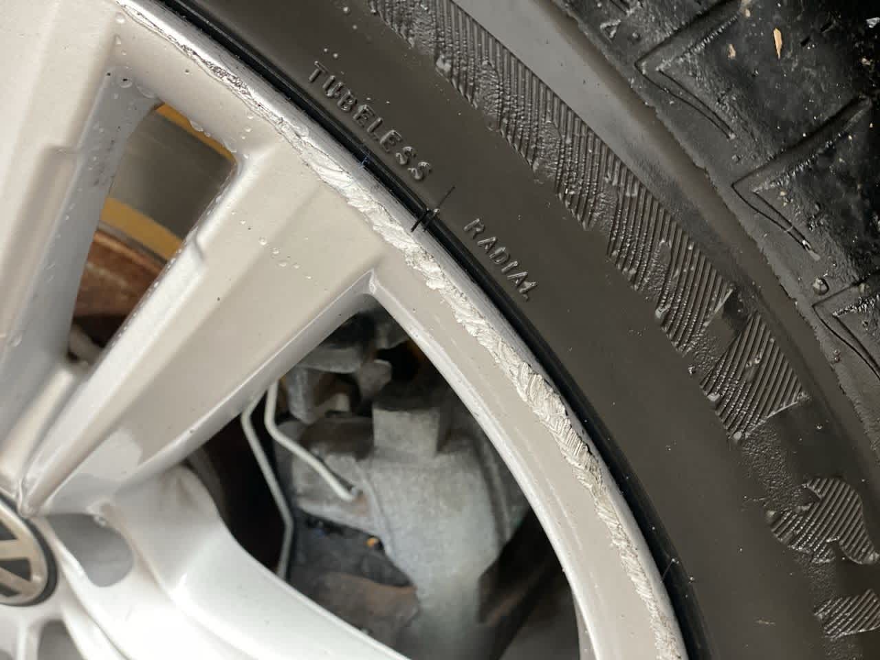 Thumbnail: 2014 Volkswagen Passat - 33