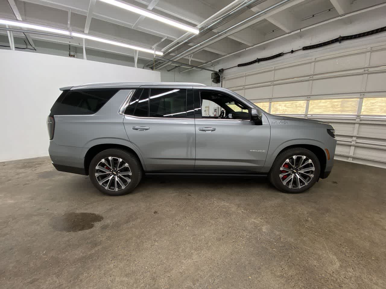Thumbnail: 2025 Chevrolet Tahoe - 7