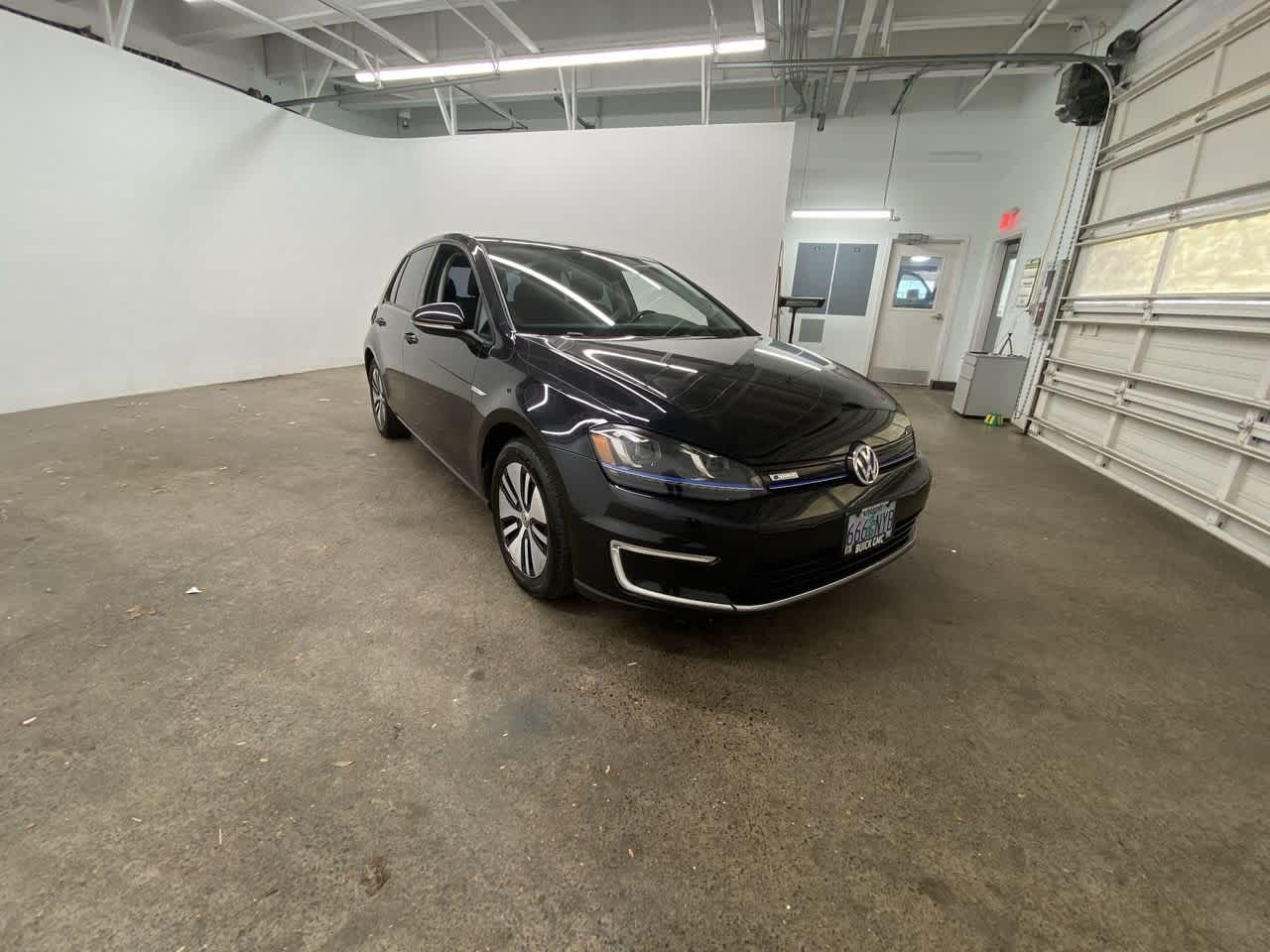 2015 Volkswagen e-Golf SEL Premium 8