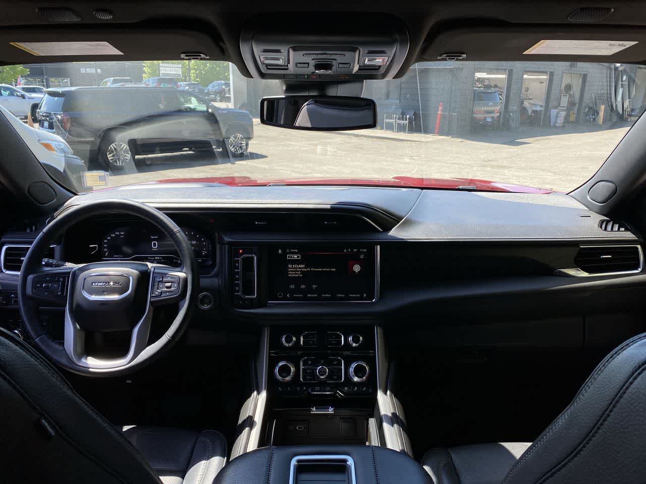 Thumbnail: 2024 GMC Yukon XL - 12