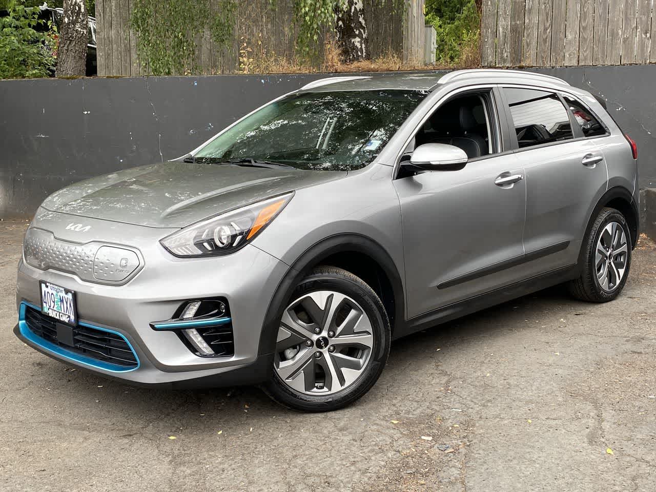 Thumbnail: 2022 Kia Niro - 1