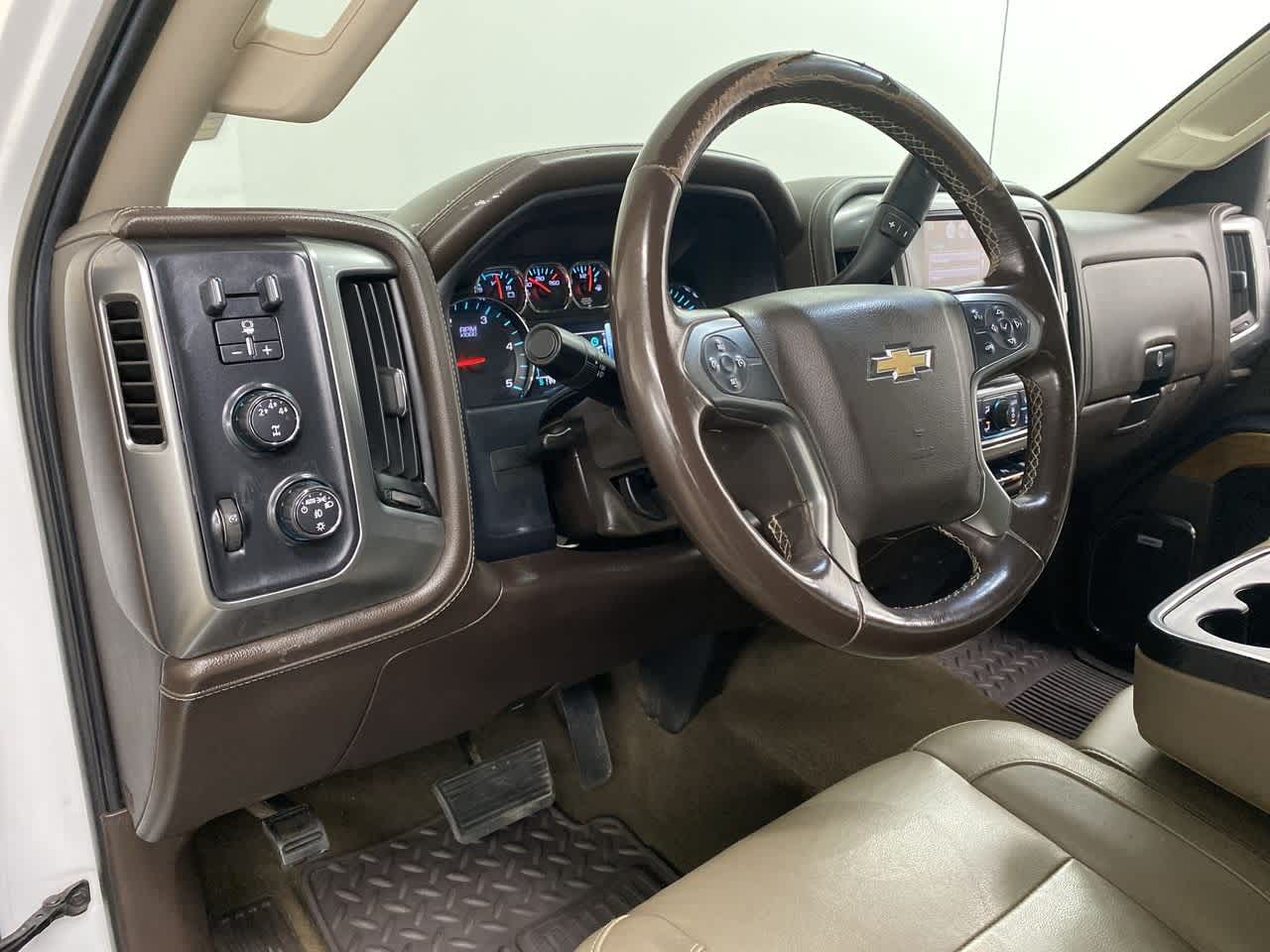 Thumbnail: 2016 Chevrolet Silverado 3500 - 2