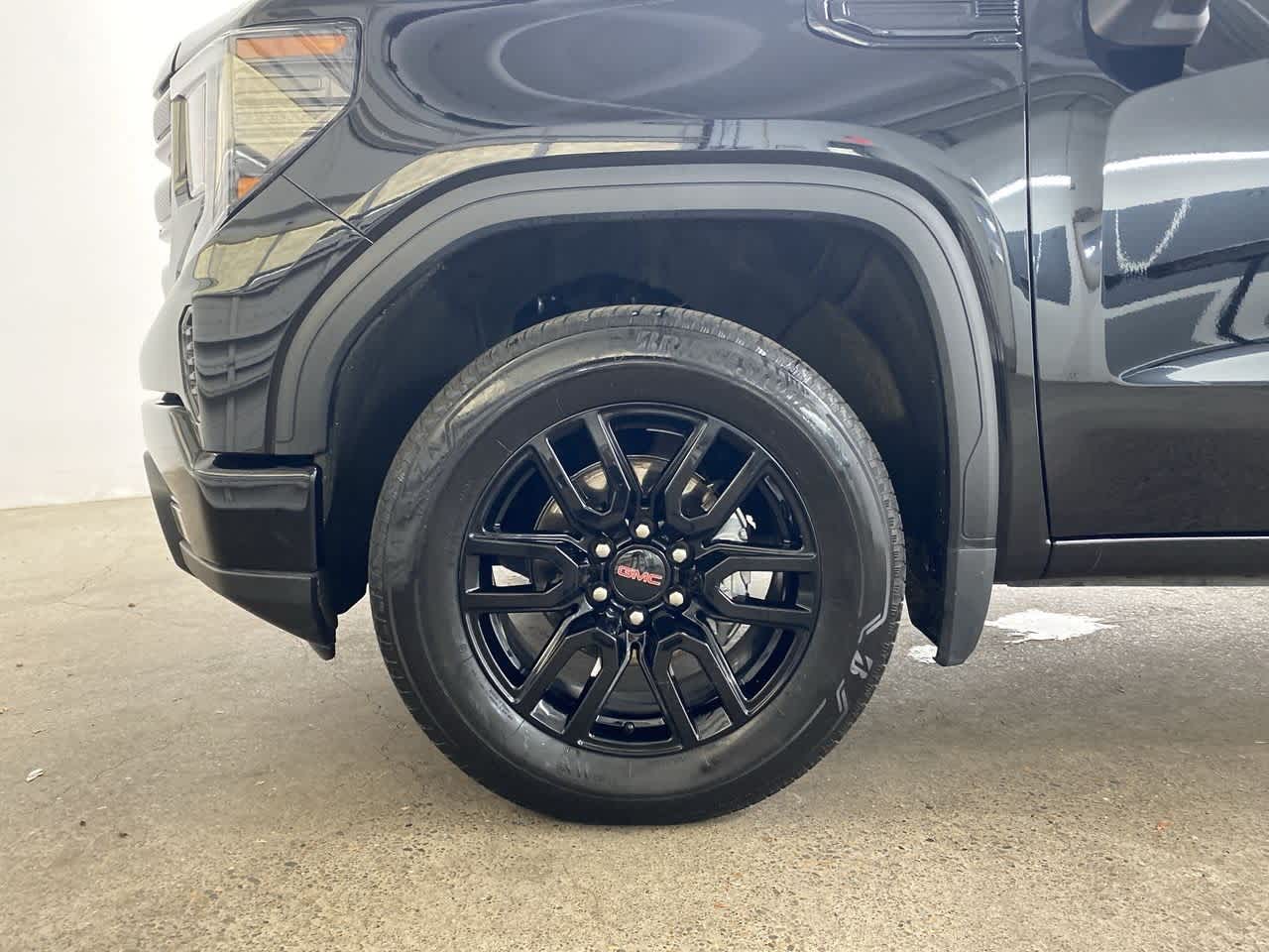 Thumbnail: 2023 GMC Sierra 1500 - 10