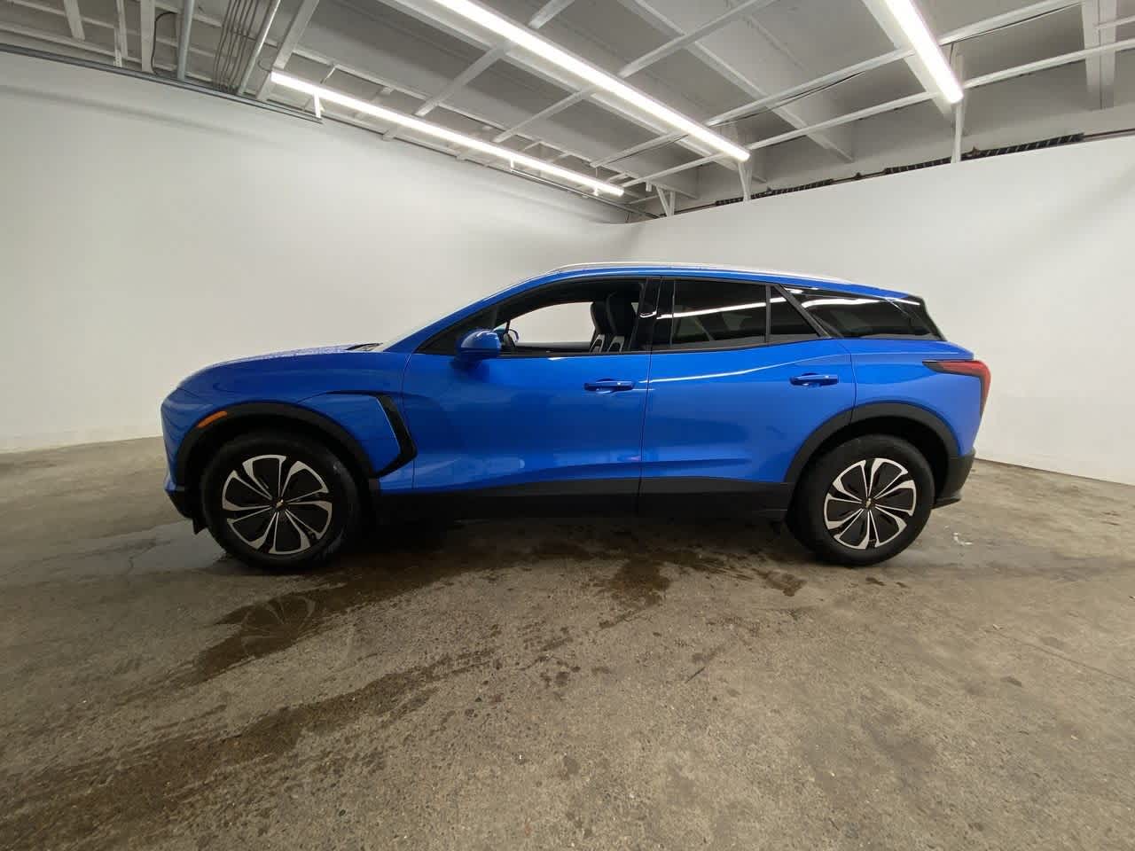 Thumbnail: 2024 Chevrolet Blazer EV - 3