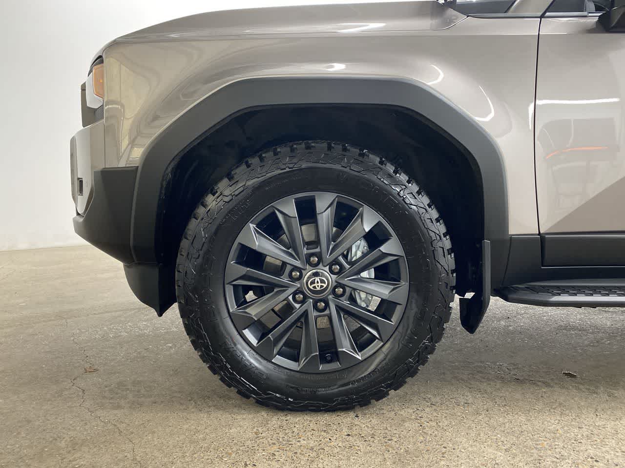 Thumbnail: 2025 Toyota Land Cruiser - 12