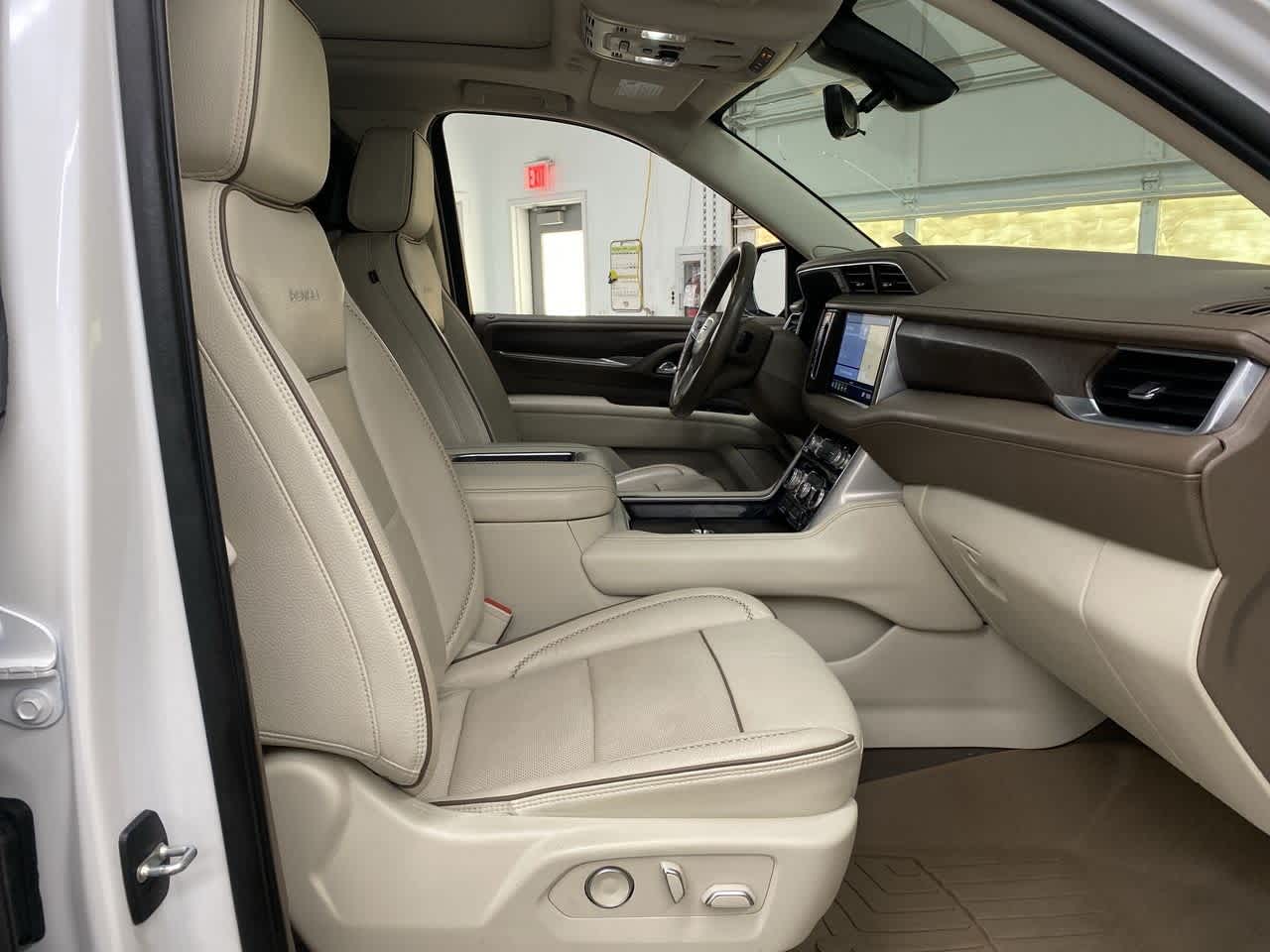 Thumbnail: 2021 GMC Yukon - 18