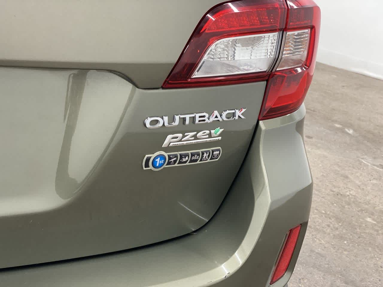 Thumbnail: 2015 Subaru Outback - 11