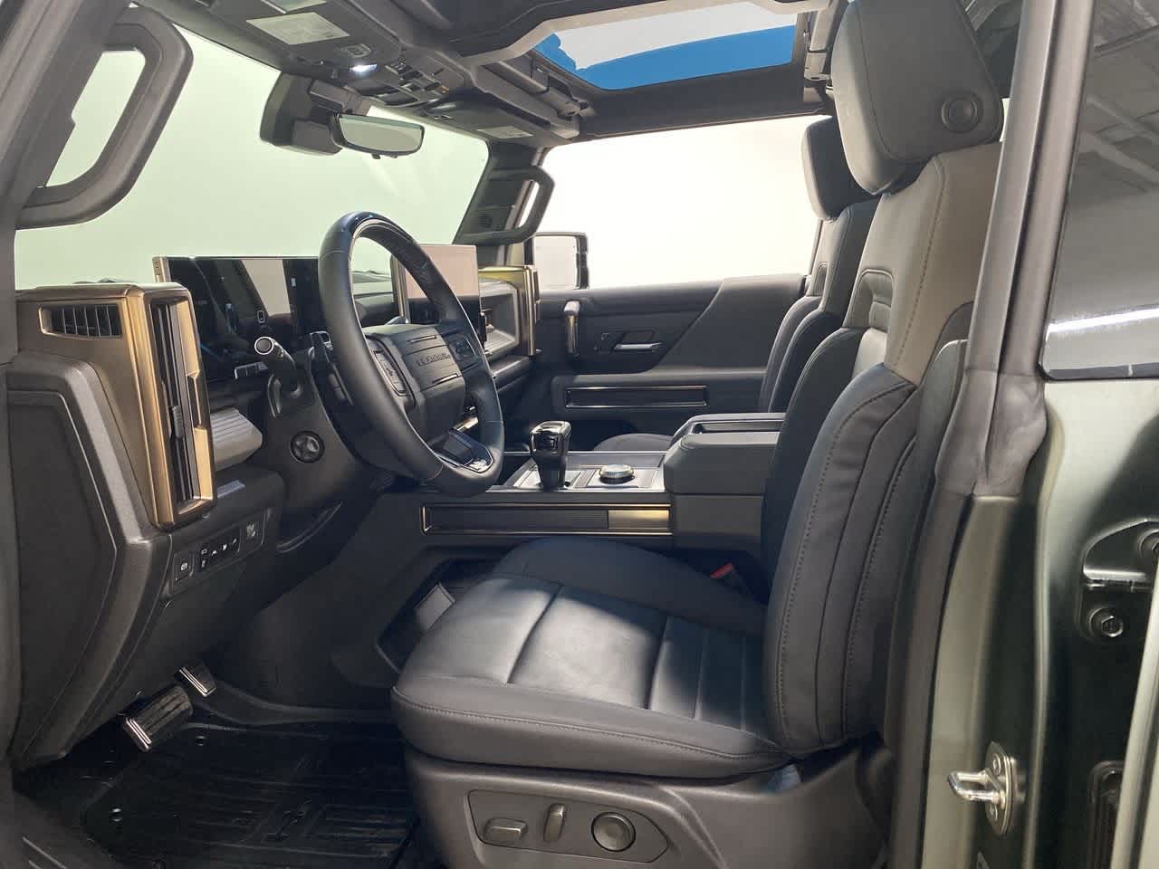 Thumbnail: 2024 GMC Hummer EV - 13