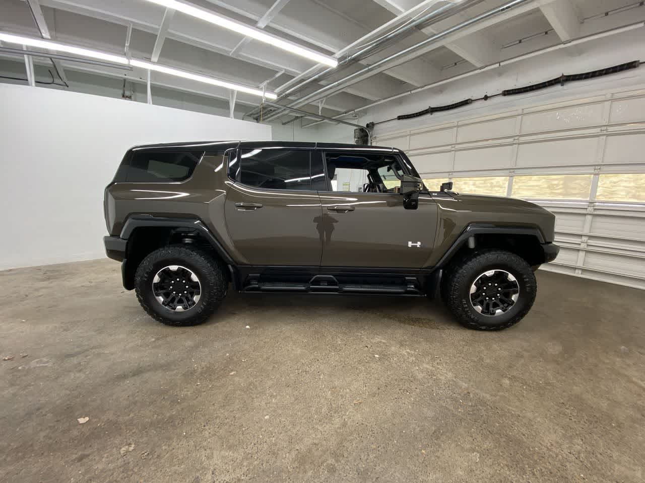 Thumbnail: 2024 GMC Hummer EV - 7