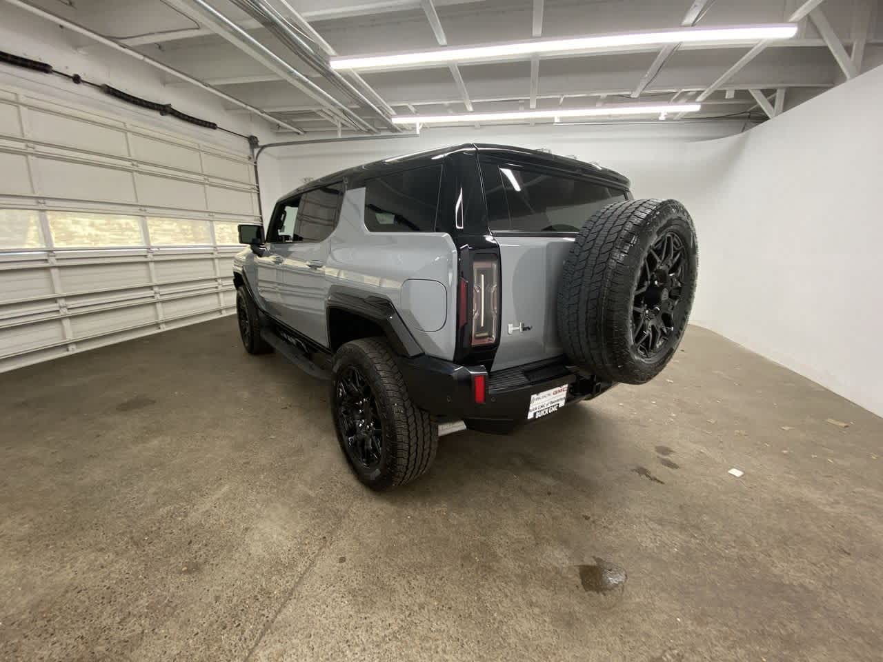 Thumbnail: 2024 GMC Hummer EV - 4