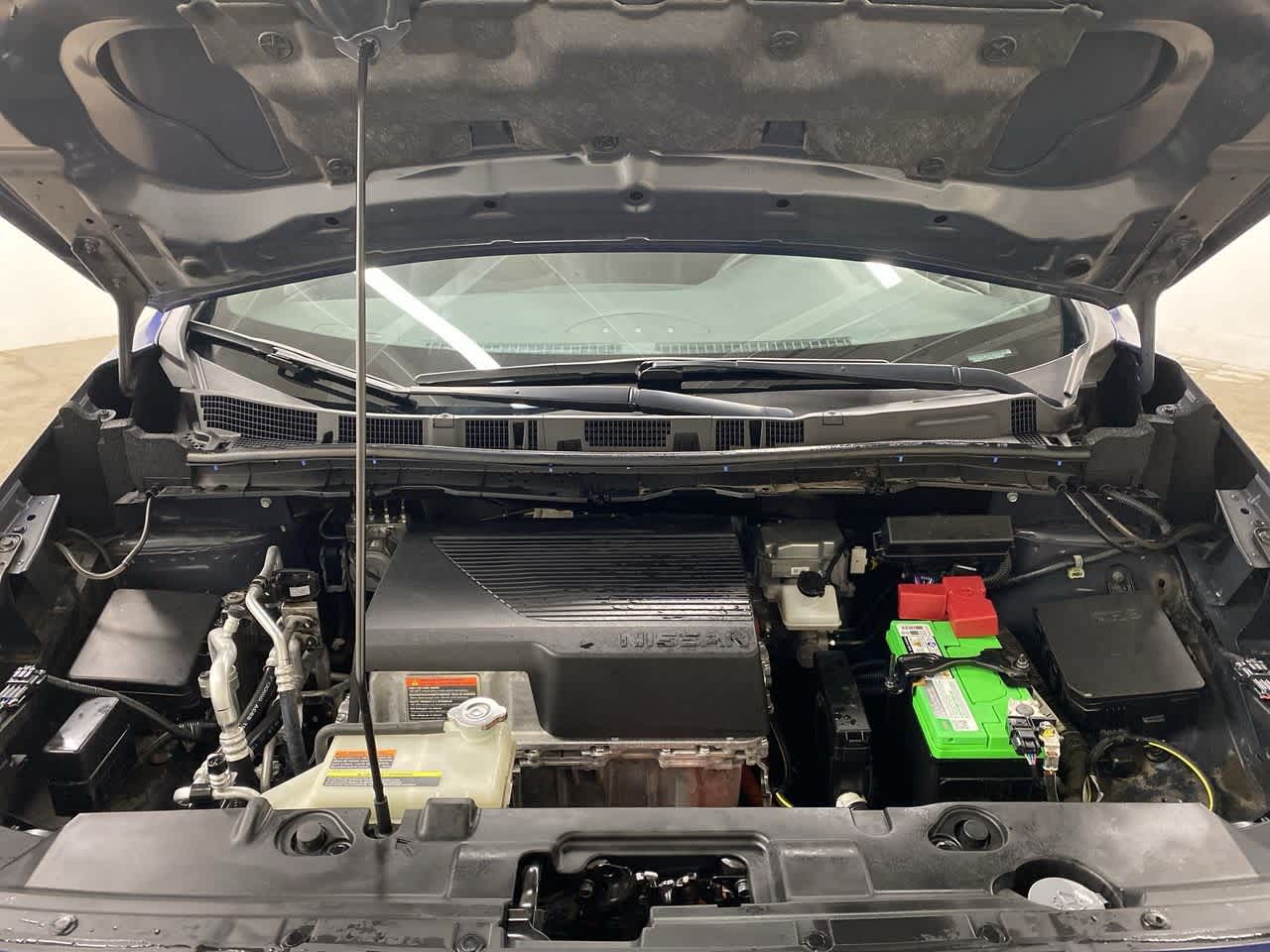 Thumbnail: 2022 Nissan Leaf - 13