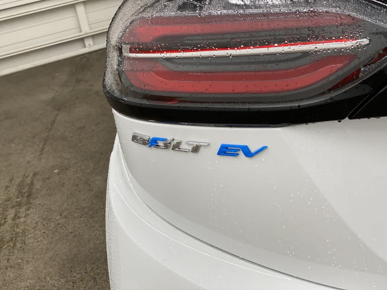 Thumbnail: 2022 Chevrolet Bolt EV - 10