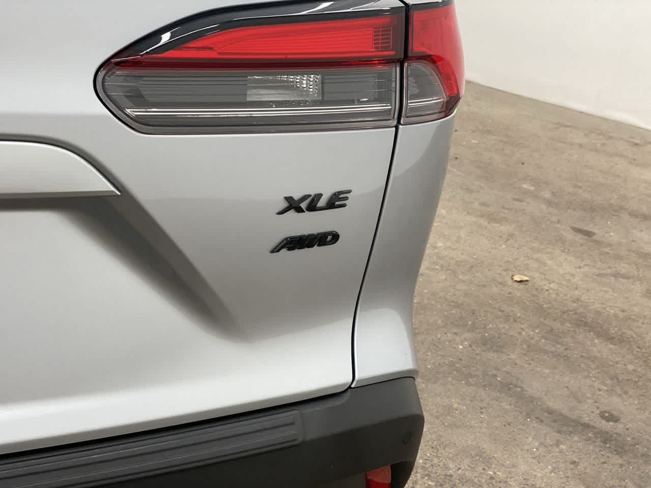 Thumbnail: 2022 Toyota Corolla Cross - 11