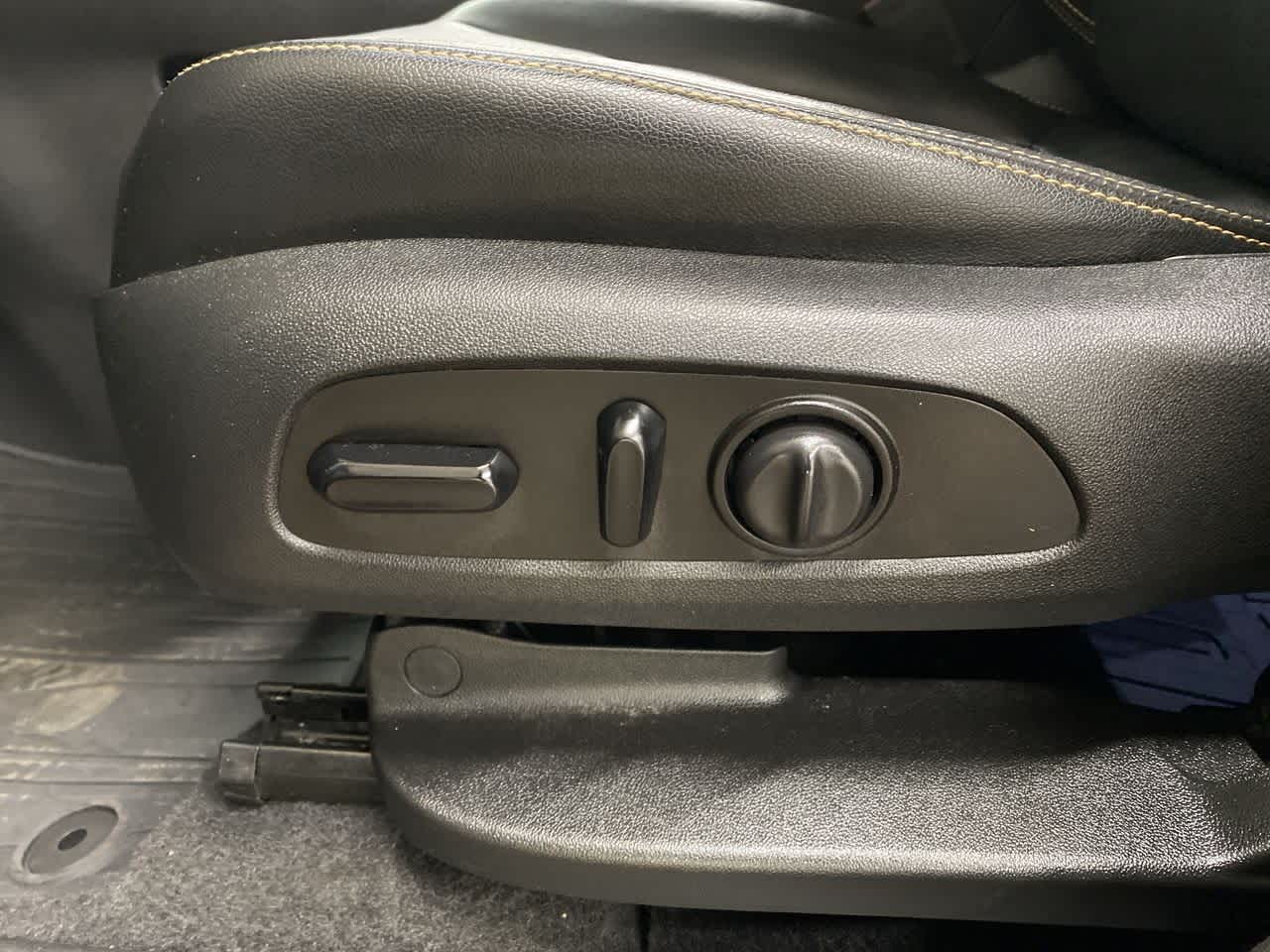 Thumbnail: 2020 GMC Terrain - 15