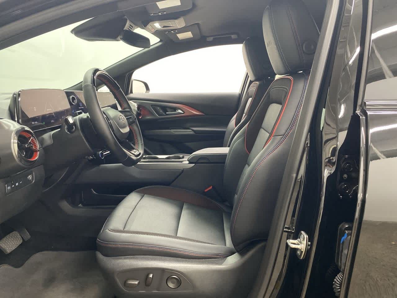 Thumbnail: 2024 Chevrolet Equinox - 15