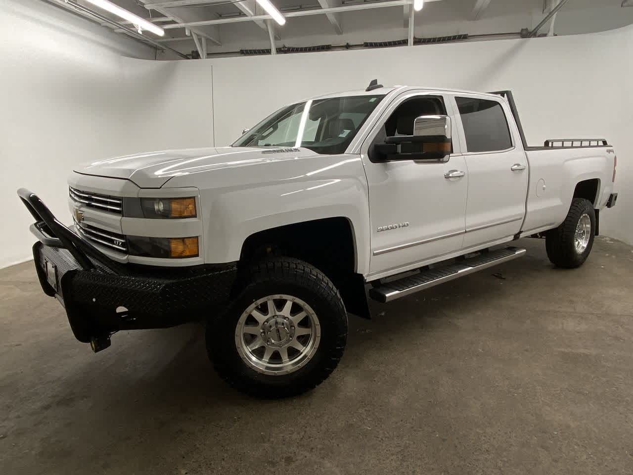 Thumbnail: 2016 Chevrolet Silverado 3500 - 1