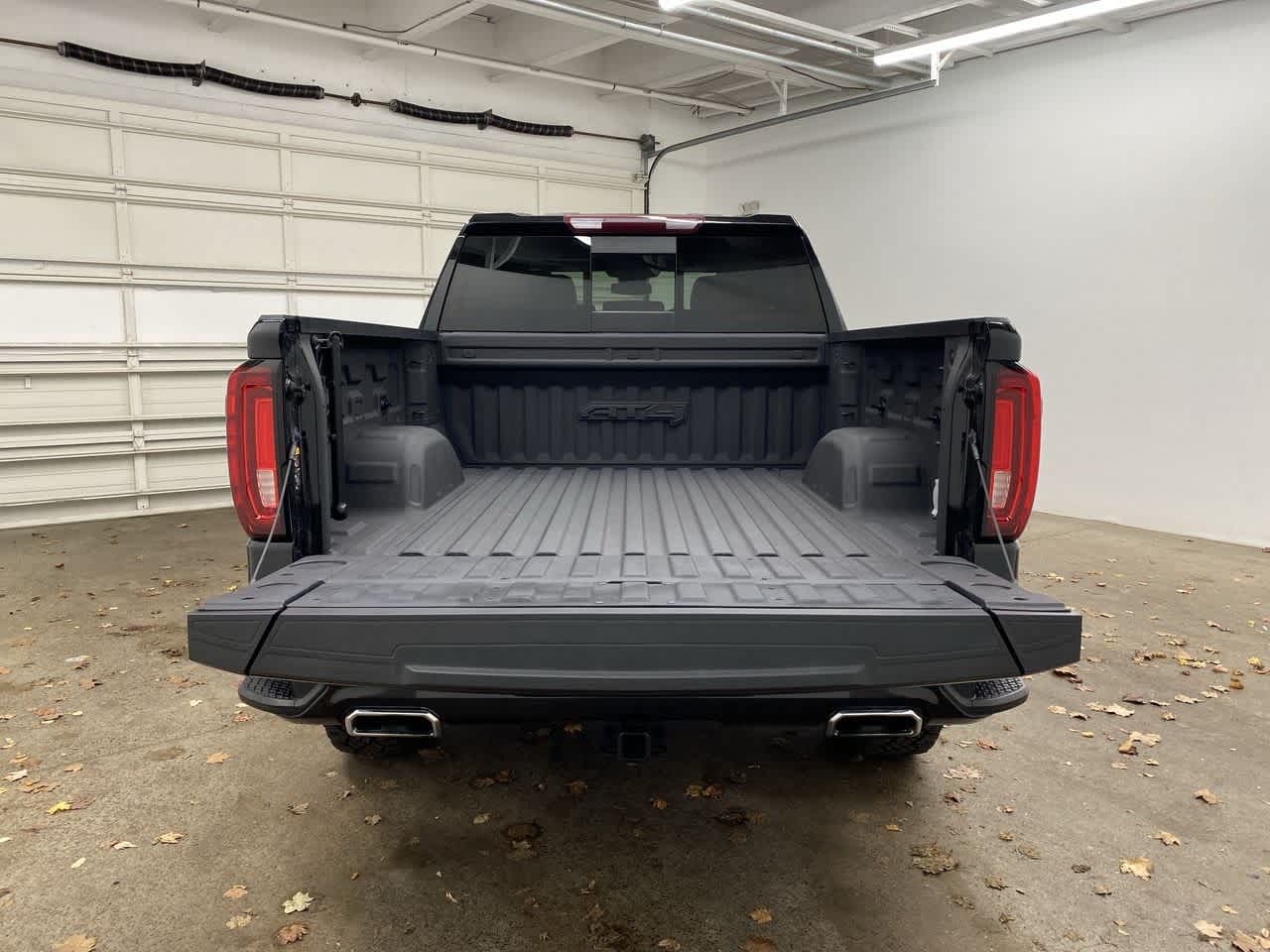 Thumbnail: 2023 GMC Sierra 1500 - 28