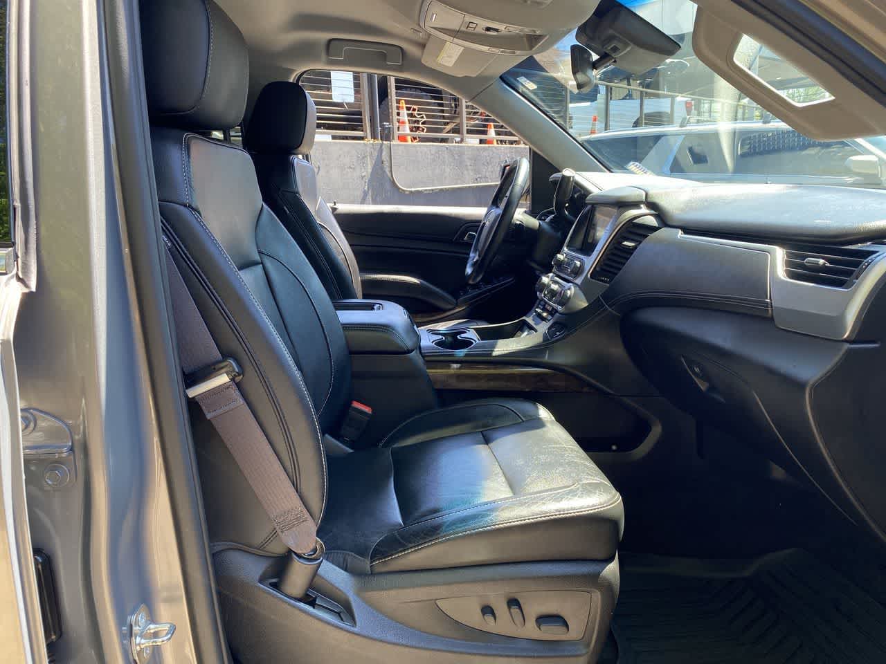 Thumbnail: 2017 Chevrolet Tahoe - 18
